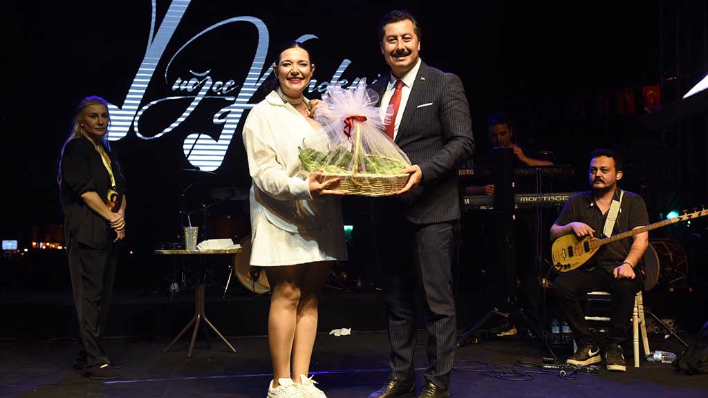  9. ULUSLARARASI ALTIN BİBER FESTİVALİNE YOĞUN İLGİ