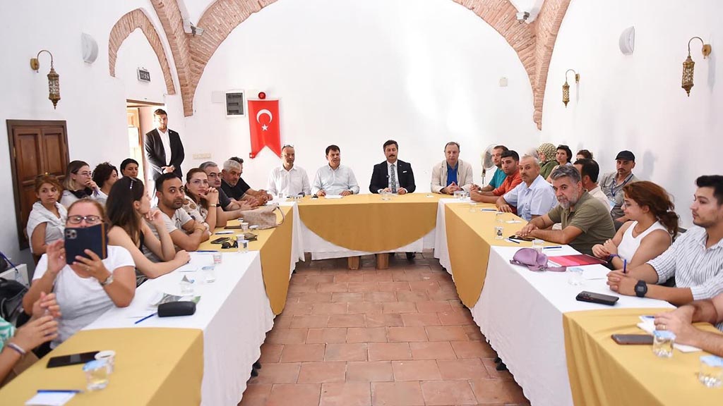 YENİŞEHİR TARIMINDA DİJİTAL DEVRİM: BAŞKAN ERCAN ÖZEL’DEN ÇİFTÇİYE 464 BİN EURO'LUK MÜJDE!